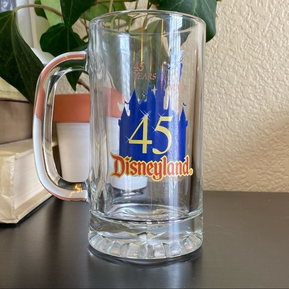 Disneyland 2000 45 year anniversary beer mug - Picture 2 of 4